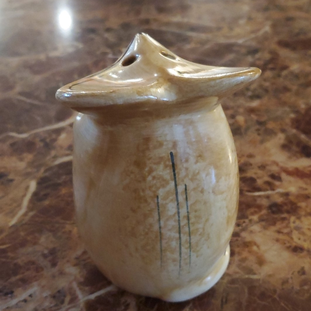 Kitchen Ware - Picture 2 of 5